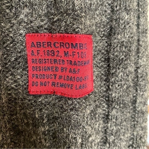 Abercrombie & Fitch Gray Wool Cable knit Pullover Sweater - Picture 4 of 5